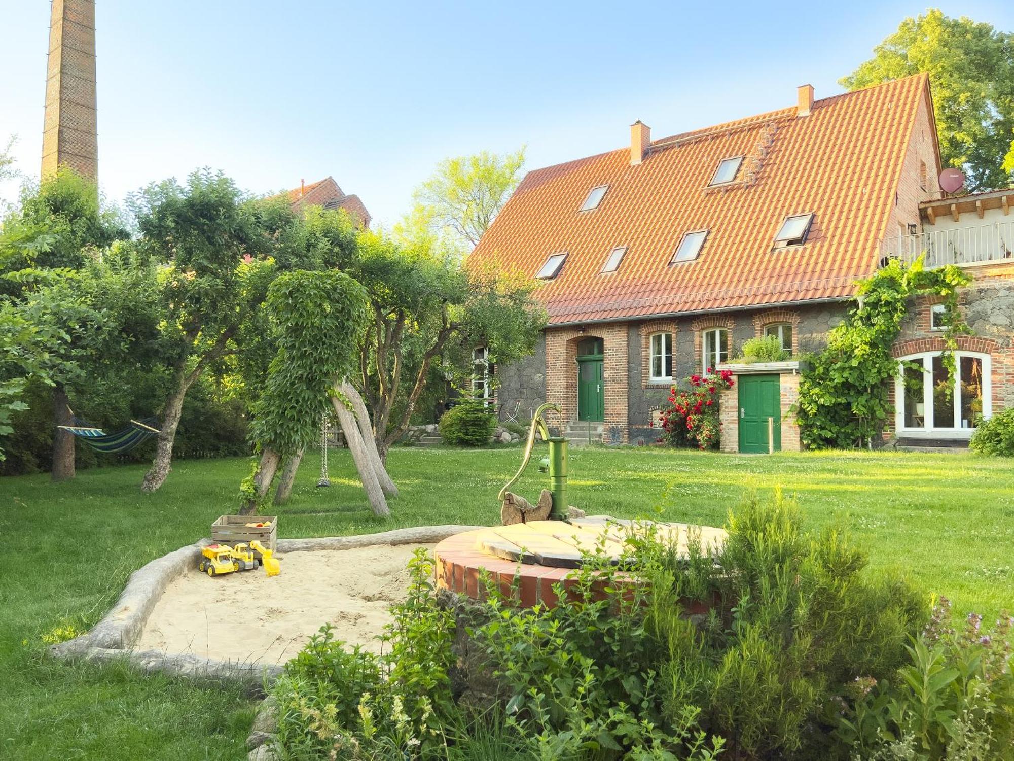 Altes Backhaus Haselberg Apartment Bagian luar foto